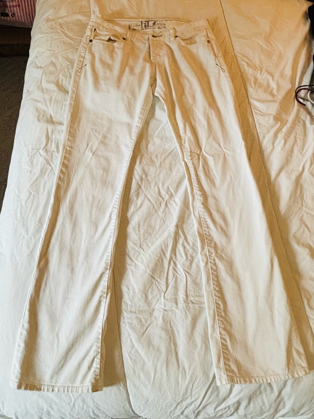!It Vintage Los Angeles white Straight-Leg Jeans - Picture 16 of 16